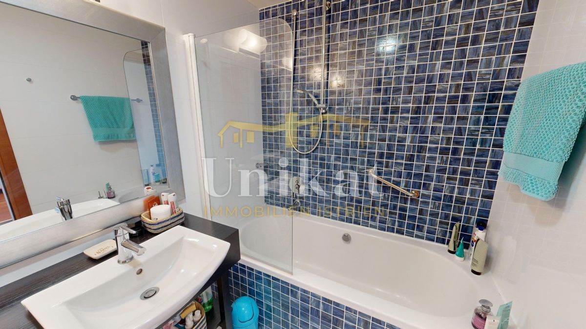 Dvostanovanjski stan z 4 spalnicami